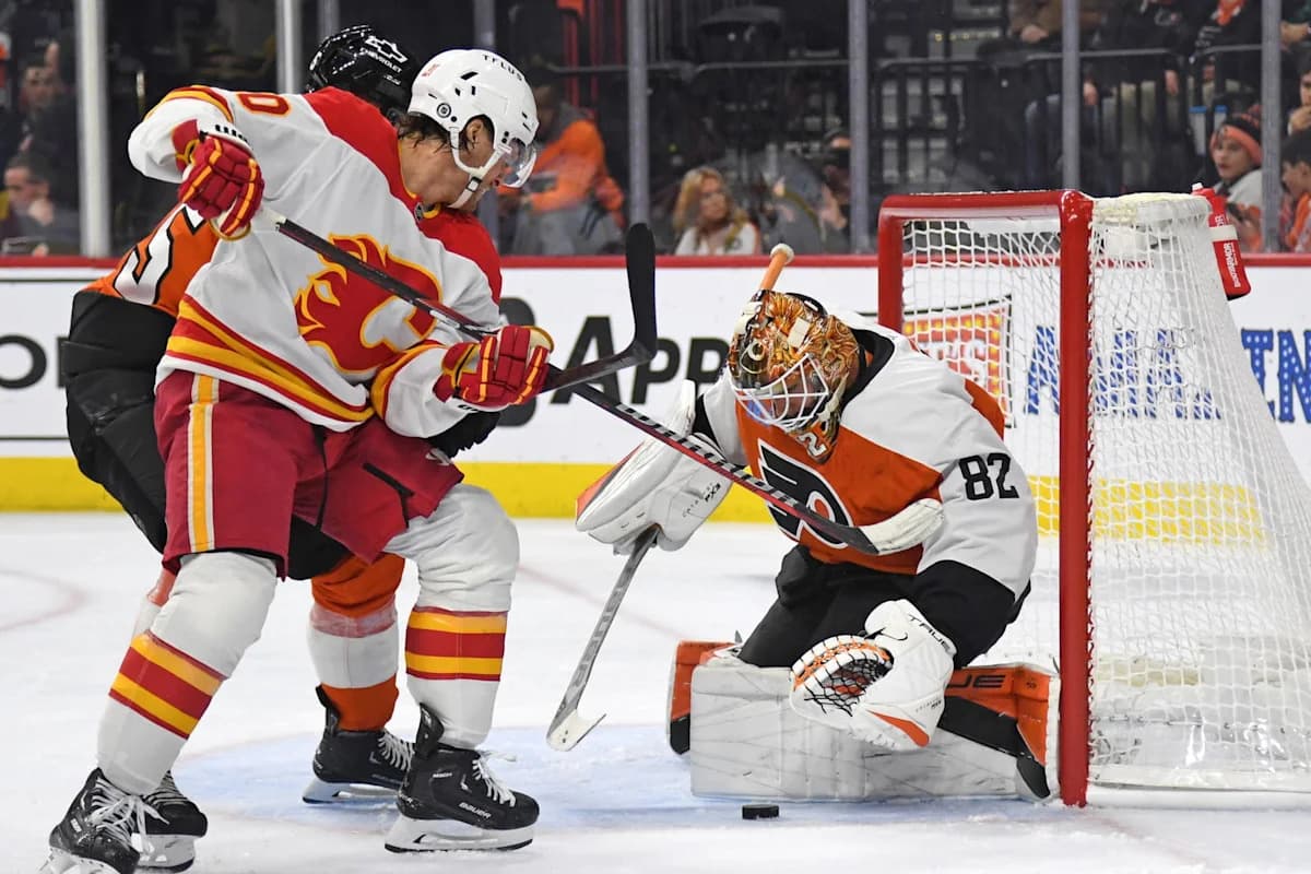 Ex-Flyers Goalie On Fire In Return to KHL - Yahoo Sports