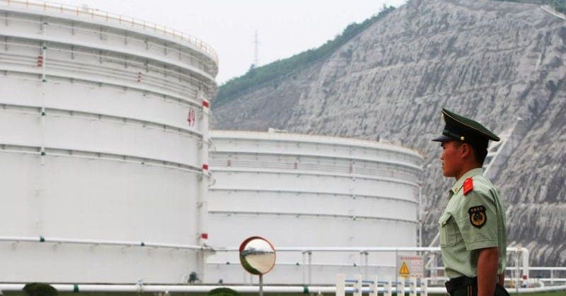 China Builds 1.4B Barrel Oil Shield as U.S. Taps Emergency Reserves
