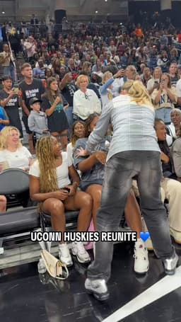 @WNBA: That @uconnwbb love 💙

Paige Bueckers reunites with former teammates Sarah Strong and Kelis Fisher a...