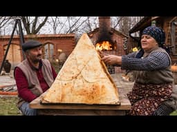 Traditional Lamb Pilaf in a Pyramid Shape – Rustic Perfection 🔥🍚
