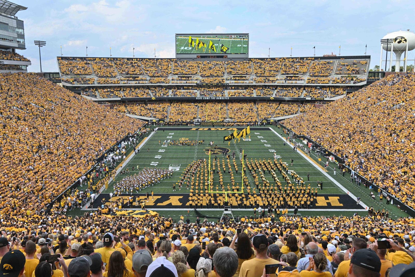 40 Days Until Iowa Football: Chima Chineke - Roundtable.io