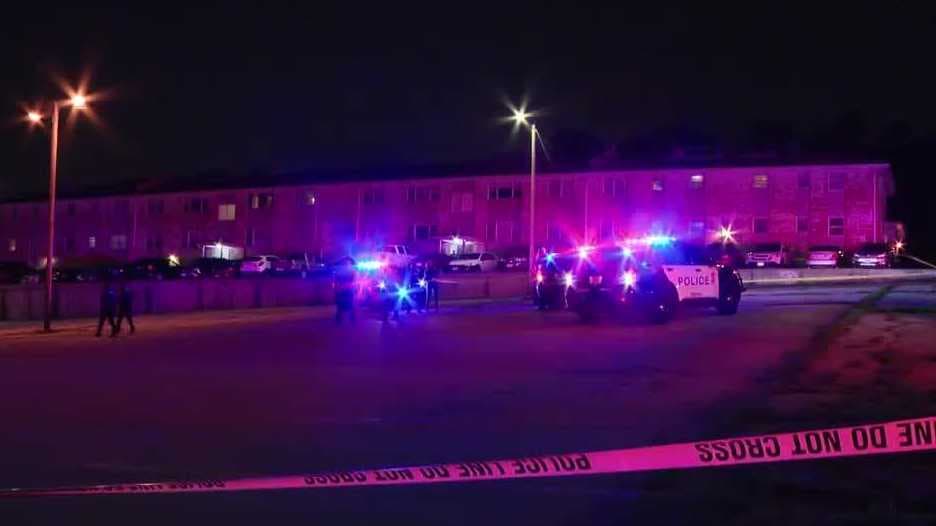 Two injured in late-night Omaha stabbing, OPD says suspect still at ...