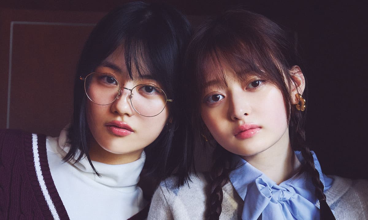 スクール調に可愛さ＆抜け感をプラス♡ プレッピーニット×ミルキーコーラルリップ【ニットとリップのLOVEな関係】 | Seventeen-Web