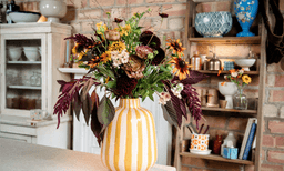 How to Make a Cozy, Autumn Inspired Flower Arrangement