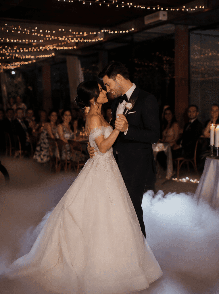 Wedding photographer service page offers practical client guidance