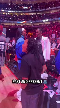 @WNBA: The past meets the present 🤝

Dawn Staley and Lisa Leslie are vibing with Team Coop!

#WNBAAllStar20...