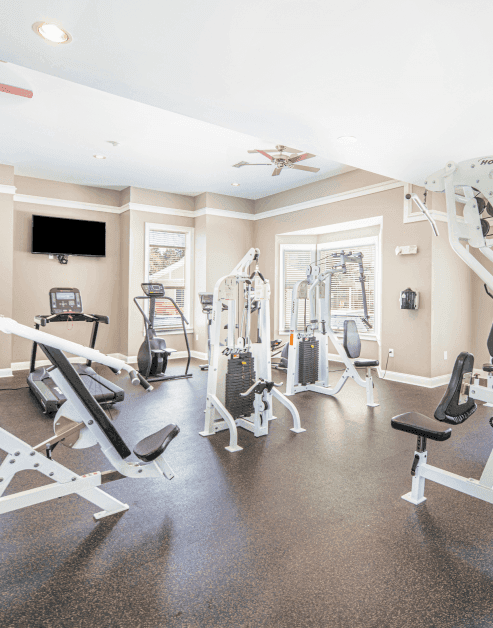 MAA Farm Springs Luxury Apartments for Rent ...