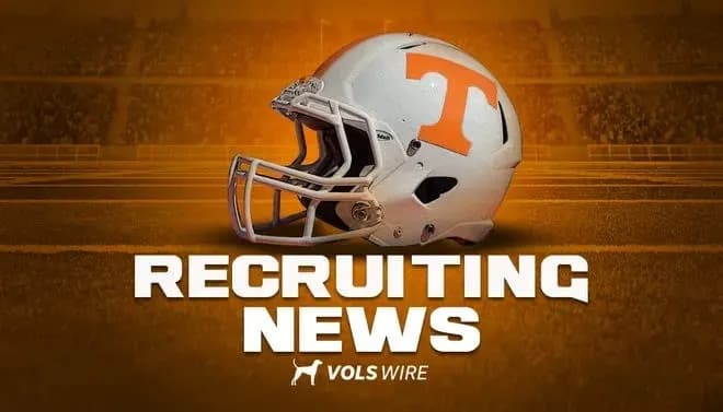 2028 Charlotte defensive lineman will visit for Tennessee- ...