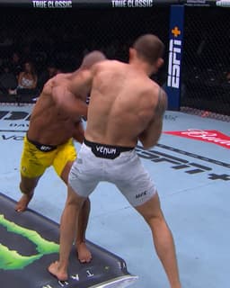 @ufc: Two powerhouses collide ðŸ’¥

Anthony Hernandez &amp; @Gregory_MMA are set for their main event show...