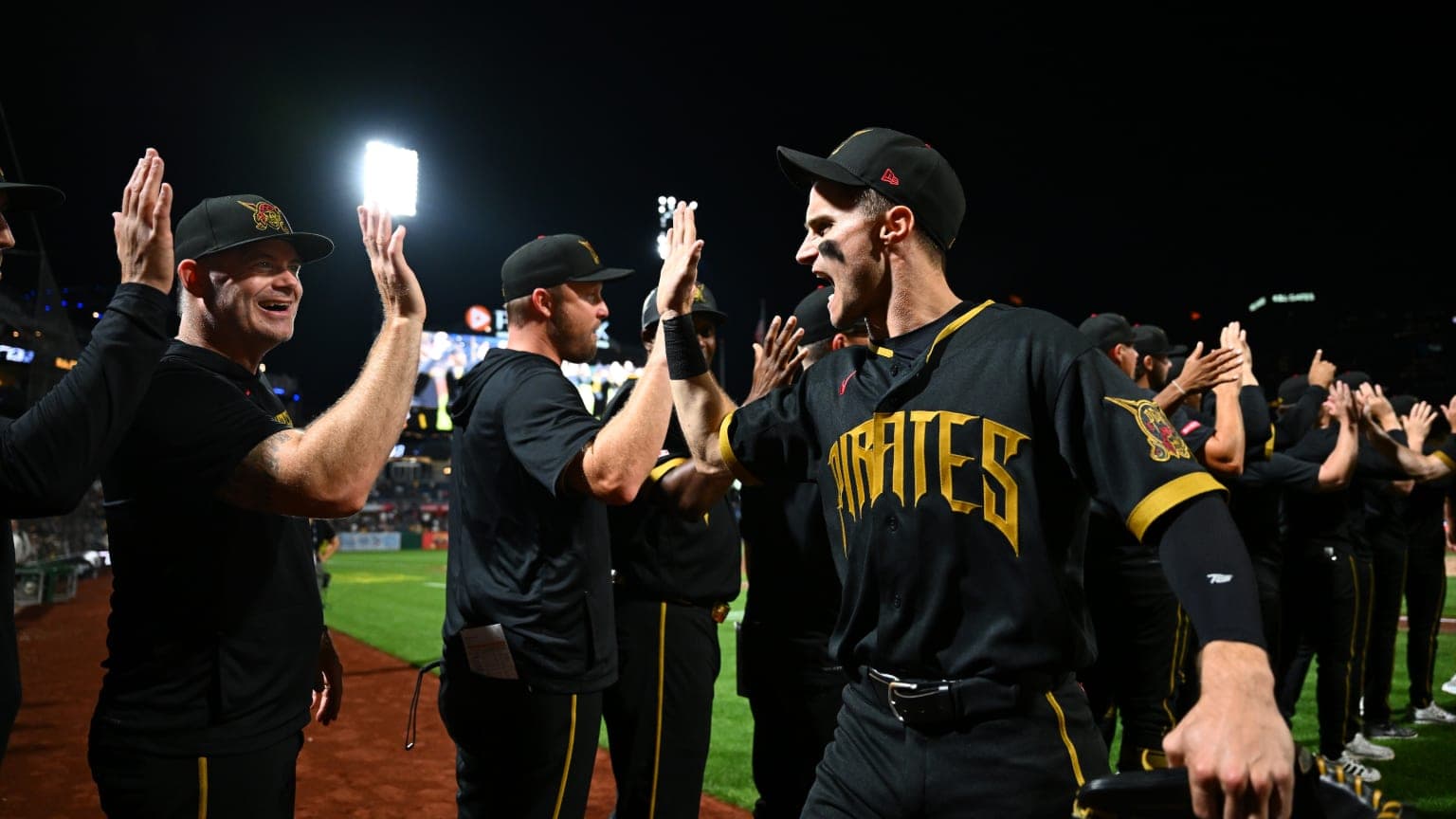 Mason Montgomery earns save in Pirates' shutout win - MLB.com