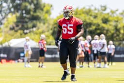49ers training camp: Left guard is 'definitely an open competition'
