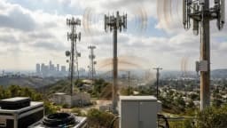 AT&T EchoStar Spectrum Acquisition Expands US 5G Capacity