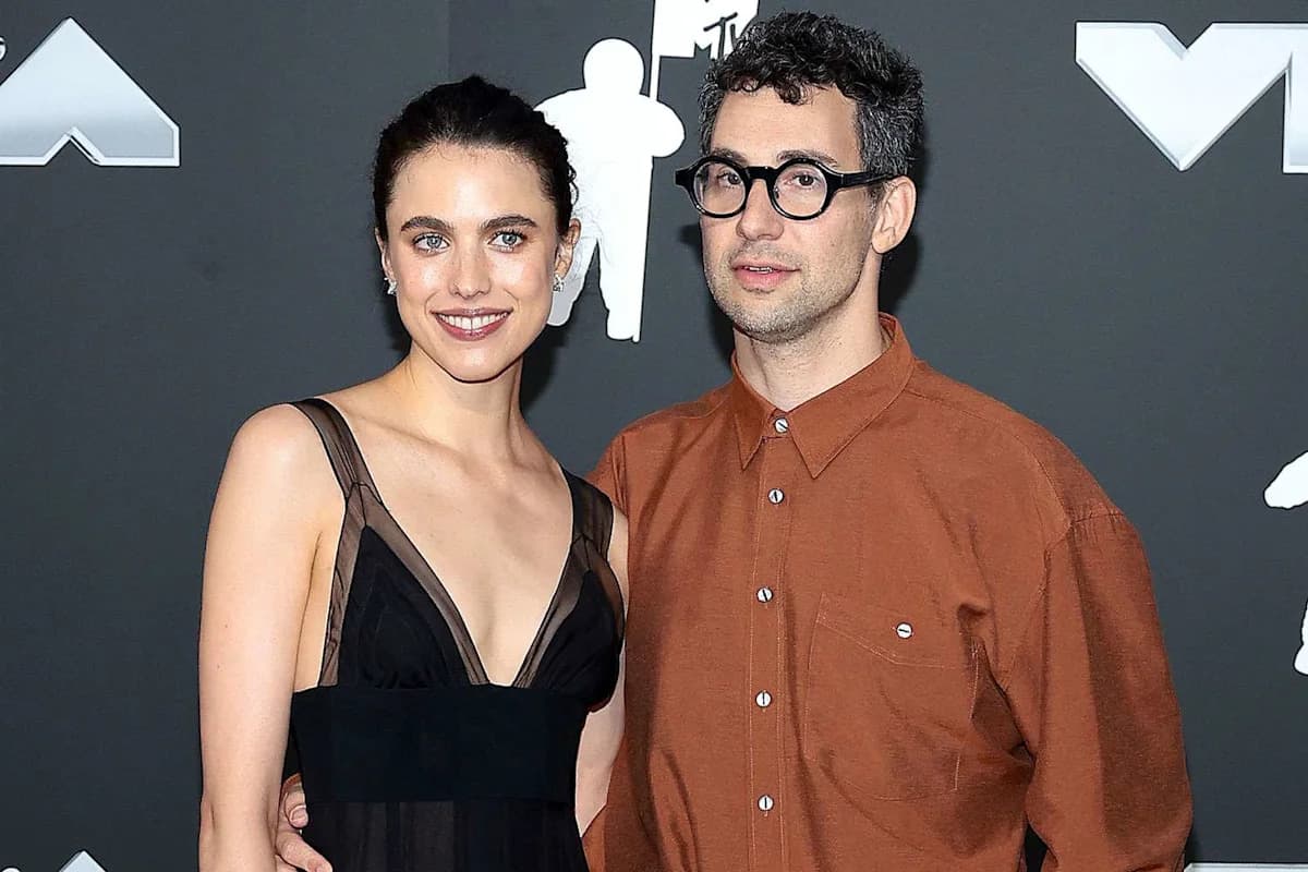 Margaret Qualley Denies Rumors of 'Trust Issues' or ' ...