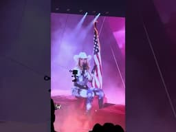 Beyonce Cowboy Carter Tour - 16 Carriages Live - Houston Night 1 (car mishap)