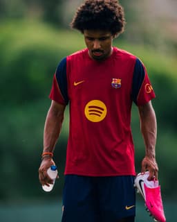 @FCBarcelona: The answer 😏 https://t.co/8Y3m0G6UXZ