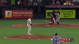 @MLB: The @Astros rally for 4 runs in the 9th! https://t.co/xTVjdFcqFm