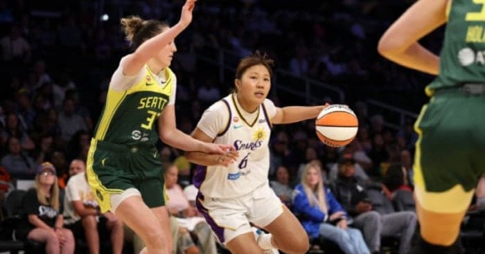 Park Ji-hyun Scores 2 in 8 Minutes as LA Sparks Fall to ...