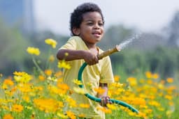 How Outdoor Play Supports Your Child’s Growth | TEIS