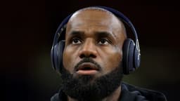 Legend Claims Lakers Fans Celebrated the Departure of ...
