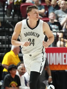 @BrooklynNets reposted: Summer 𝙬𝙤𝙧𝙠 with Tyler Bilodeau. 

#NBABruins | @BrooklynNets 🏀💪 https://t.co/nM...