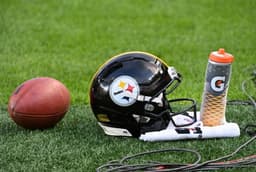 Steelers Reshuffle Quarterback Lineup