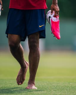 @FCBarcelona: Guess who... 🤔 https://t.co/d9DG7atrBJ