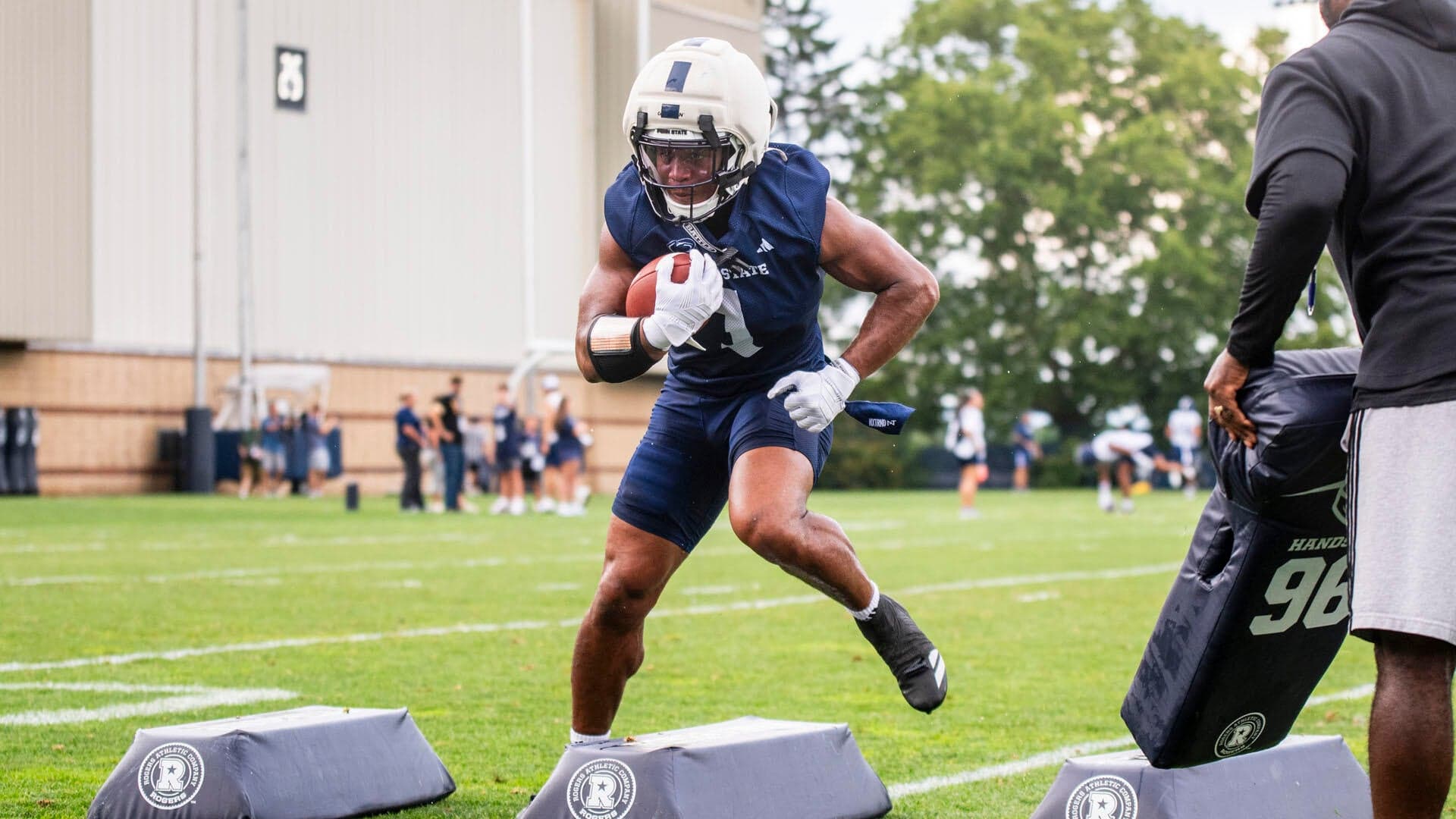 Former Buckeye James Peoples makes push in Penn State ...
