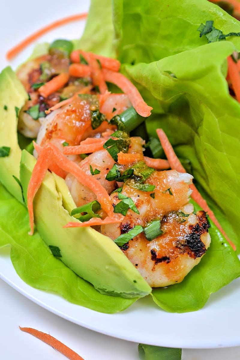 Low-Carb Avocado Shrimp Lettuce Wraps - Easy Lunch or Dinner