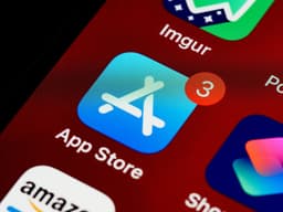 Apple changes app publisher terms after Polish order