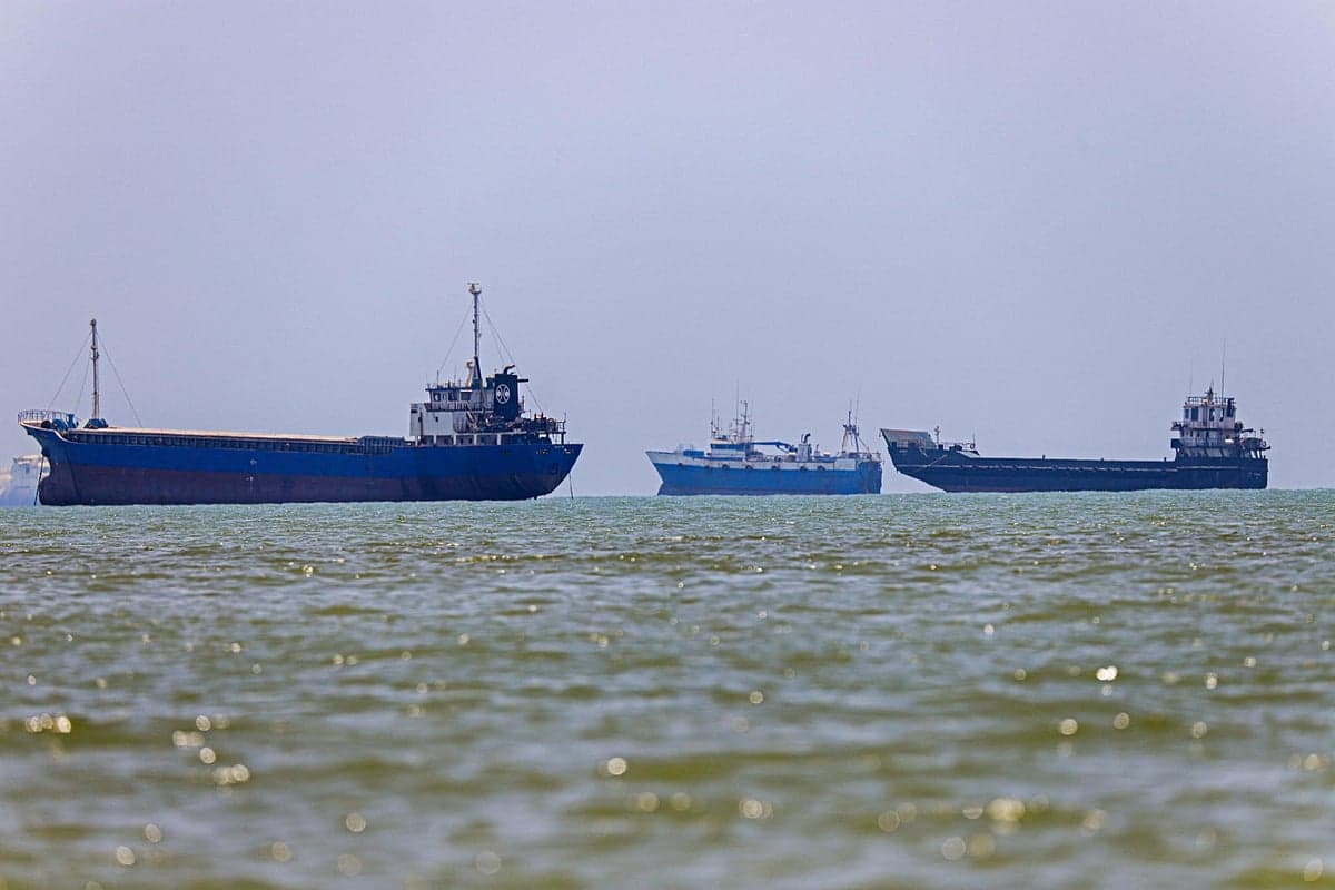 US-Iran Conflict Escalates: Impact on UAE Residents, Flights, Oil Prices and Regional Security (July 23 Evening Update)