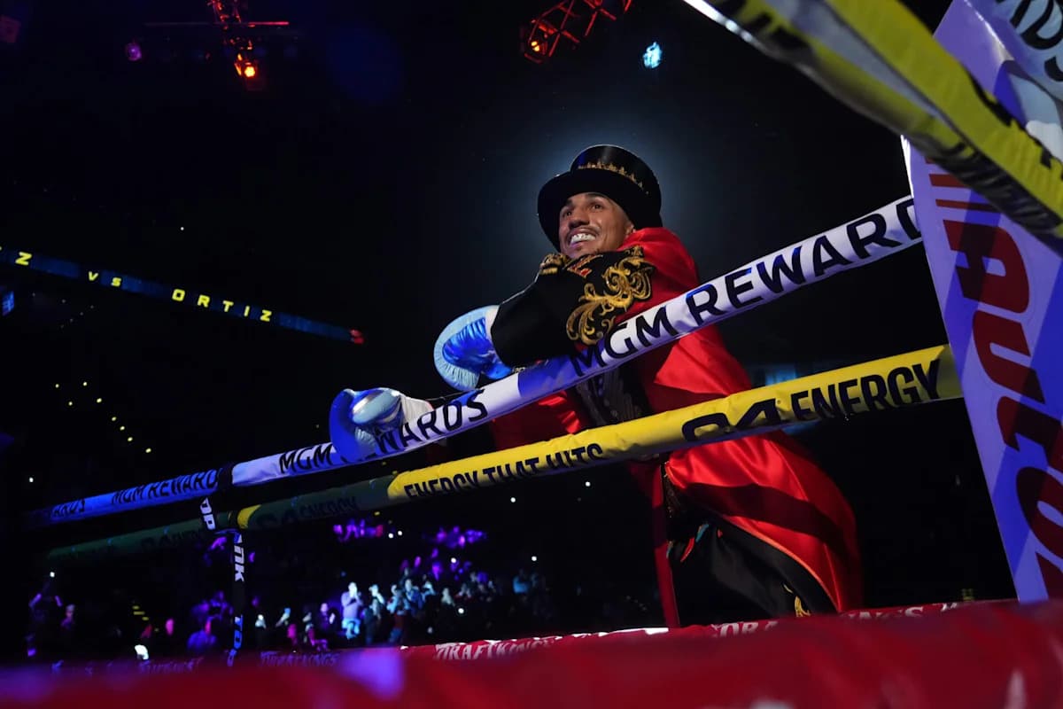 Rolly Romero vs Teofimo Lopez full fight card, betting odds ...
