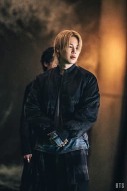 I'll give you 10,000 Jimin fans! "Gongjuk Gongjil." BTS' Jimin and BTS will come out D-2...a large fan-backed shooting | STARNEWS