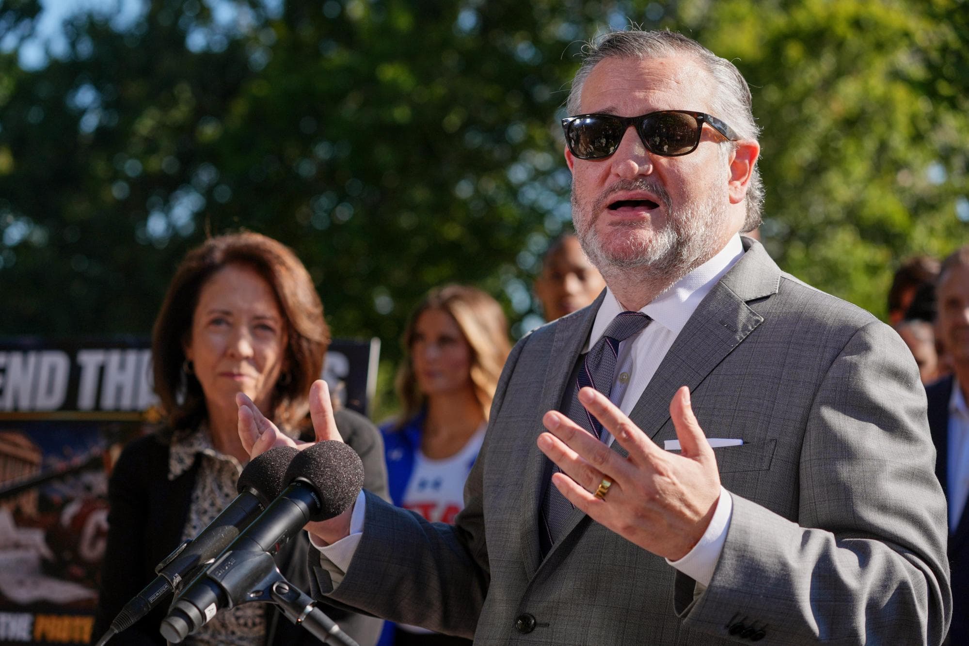 College sports bill inches ahead in Senate as it punts other issues