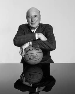 @NBA: Remembering the legendary Bob Pettit.

1958 NBA champion
2x NBA MVP (First-ever to win the award)
11...