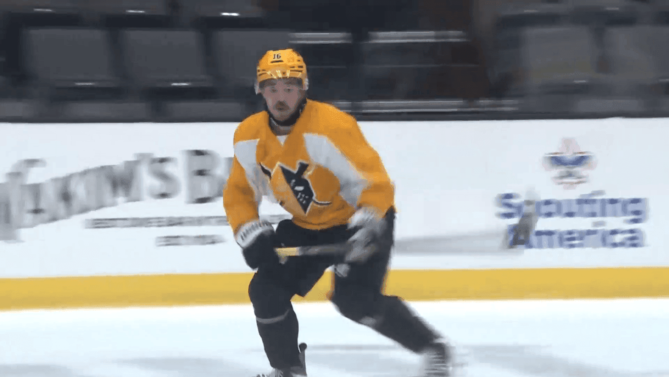 New Wheeling Nailer shares special connection with Hall ...