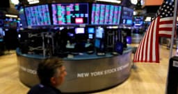 Dow Jones encosta nos 51 mil pontos e bate novo recorde em Wall Street ...