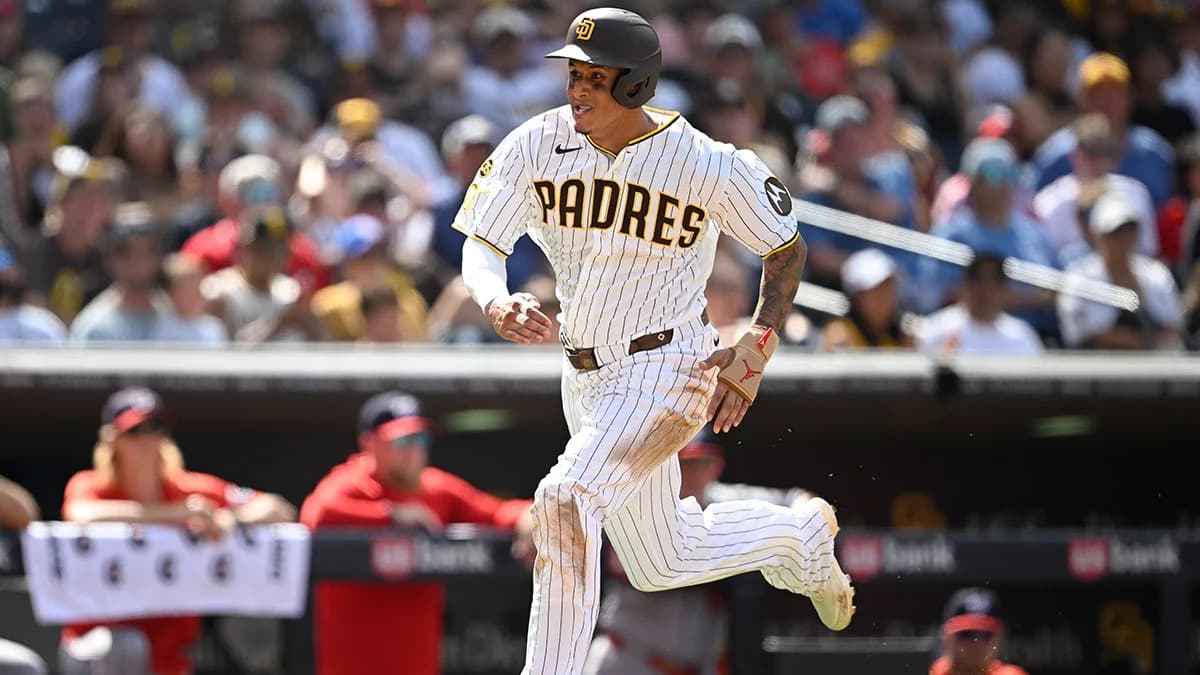 Padres' Wild-Card Push Swings Between Offensive Burst and Yankees Loss