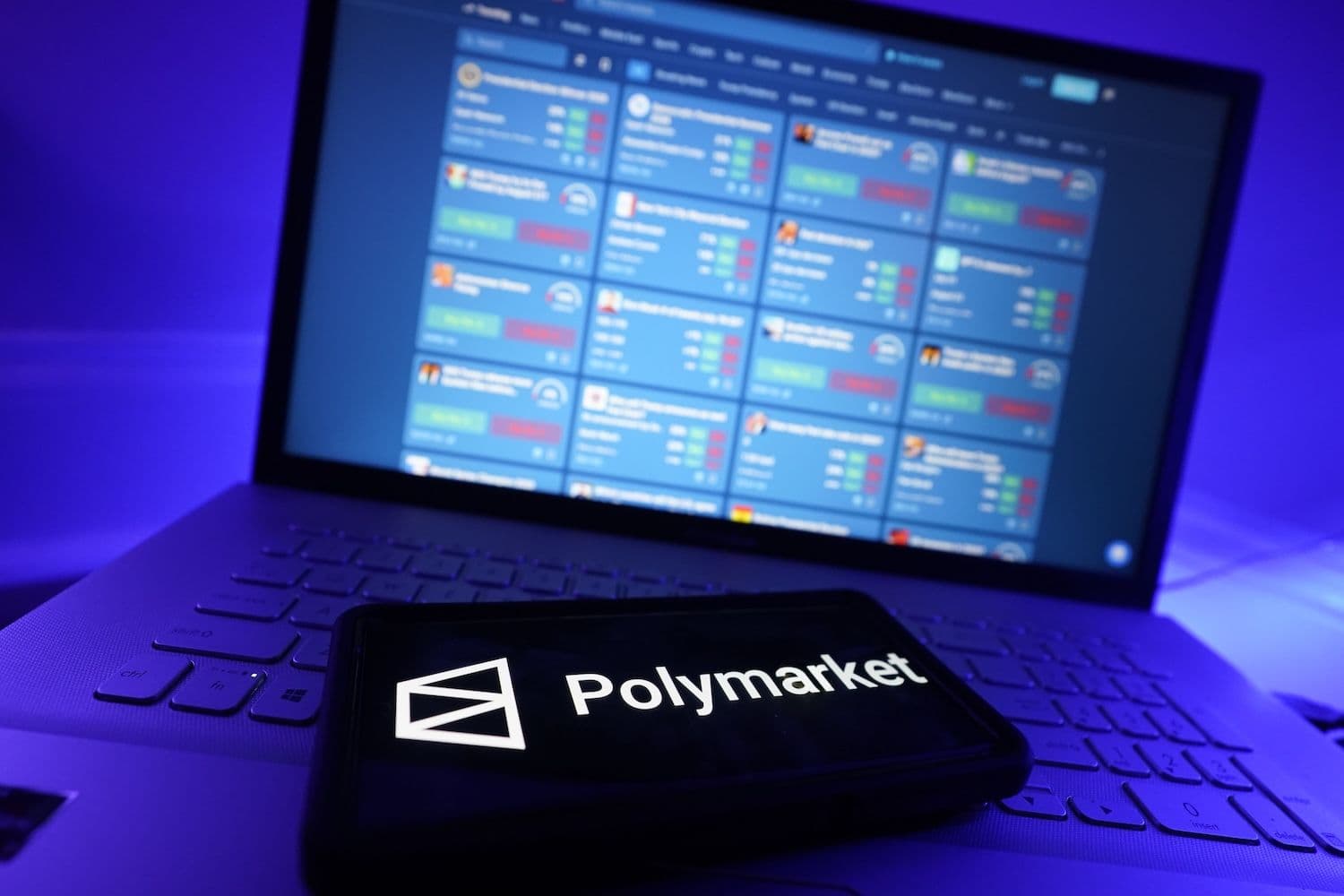 Polymarket 九个匿名巨鲸操控数十亿美元预测赌注