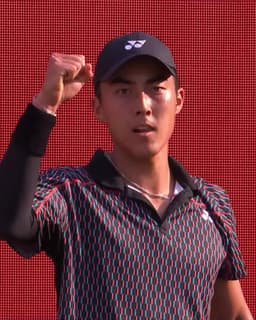 @atptour: That is obscenely good 💎

Take a bow, @rinky_23! 

@QueensTennis | #HSBCChampionships 

https://t.co...