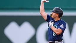 Jhonny Pereda has 2 RBIs, Mariners roll past Red Sox 8-3 - Newsday