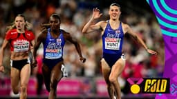 Amy Hunt wins gold in women's 200m