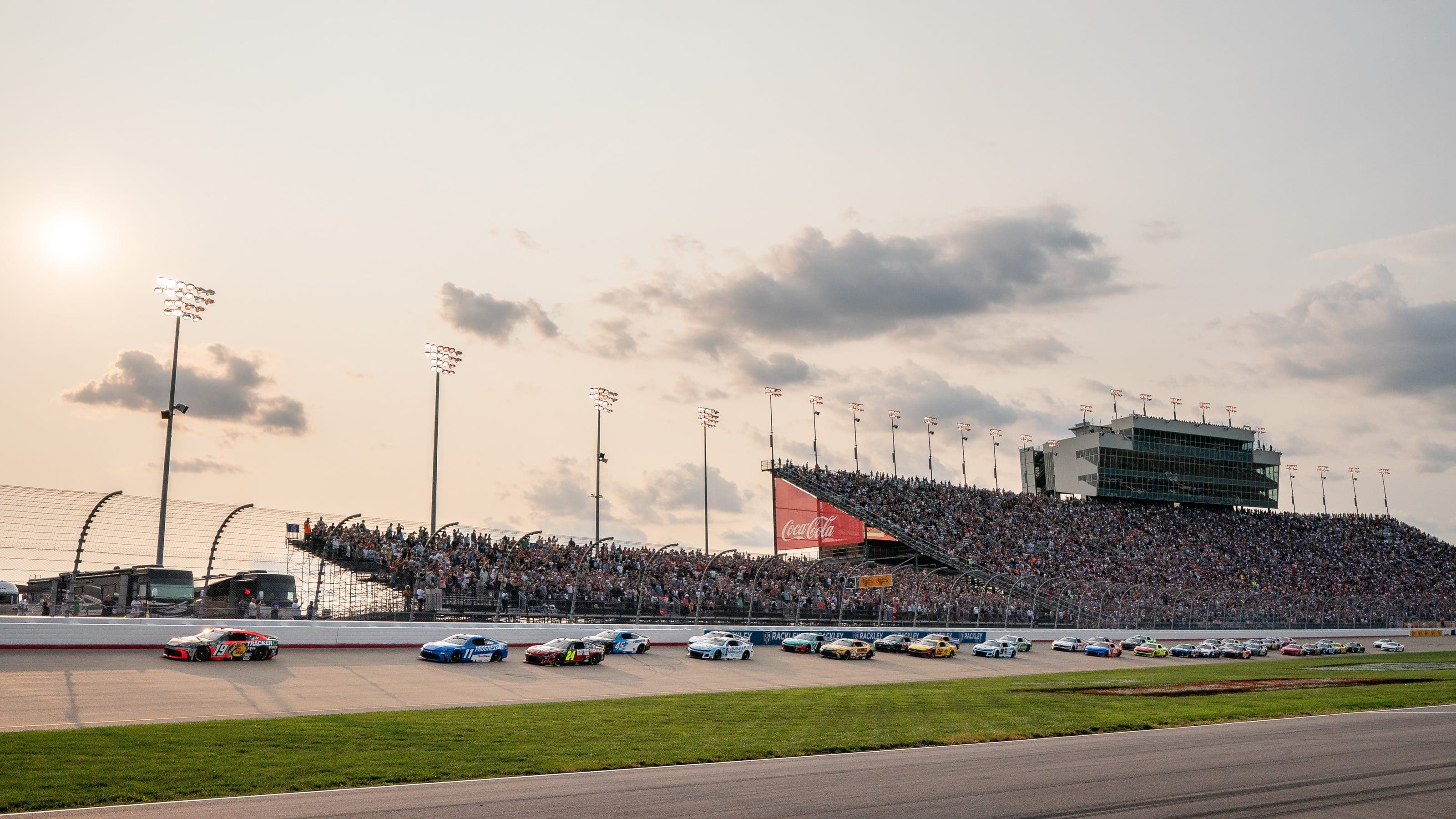 NASCAR Cup Series race at Nashville live updates, highlights, leaderboard