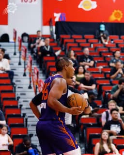 @Suns: Can't get enough of this play ☄️ https://t.co/ZyW8B44pxv