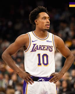 @Lakers: Final Stats 📊

Luka: 52 pts, 8 reb, 10 ast
AR: 29 pts, 4 ast, 2 blk
Collin: 13 pts, 2 reb
Matisse: 1...