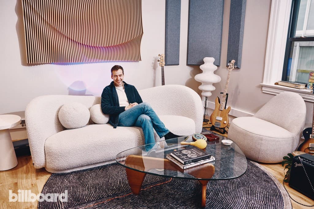 Suno Raised $400M Ahead of New AI Model Made in Partnership With Music Industry Establishment