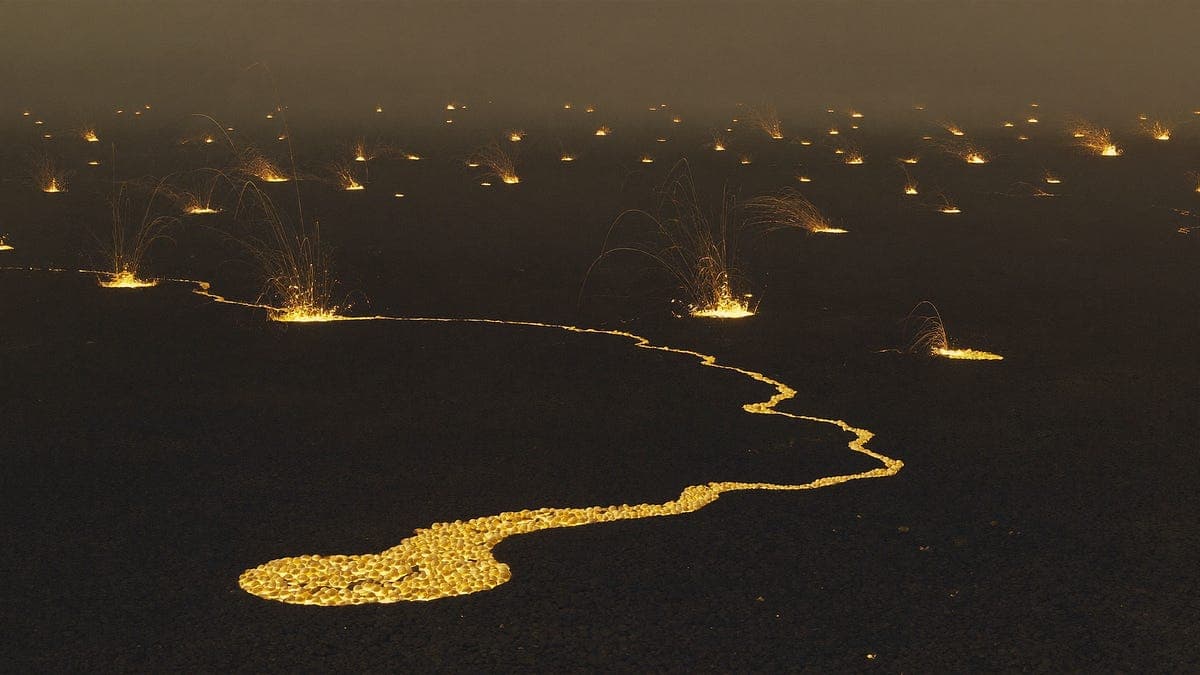 SCMP: Chinese Gold Shops Close as Buyers Shift From Jewellery to Bars and Coins