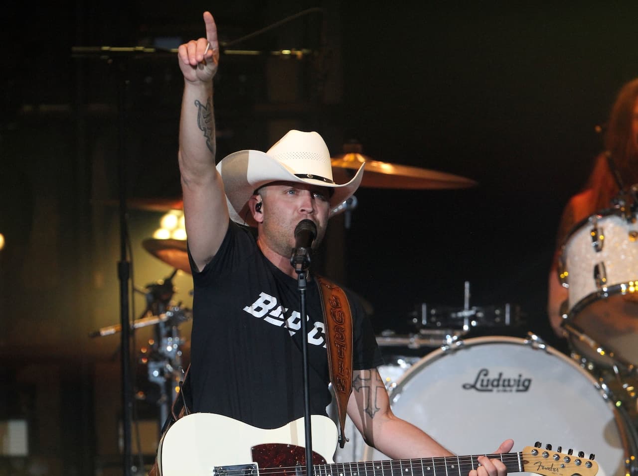 Country singer reveals why he stepped away from touring: ‘Let down my band and my crew’