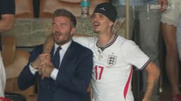 David Beckham belts out Wonderwall with kids after ...