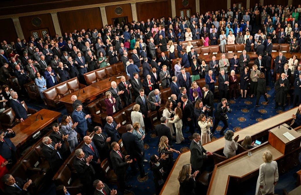CNN Poll: Voters favor Democrats by an 8-point margin heading into the midterms