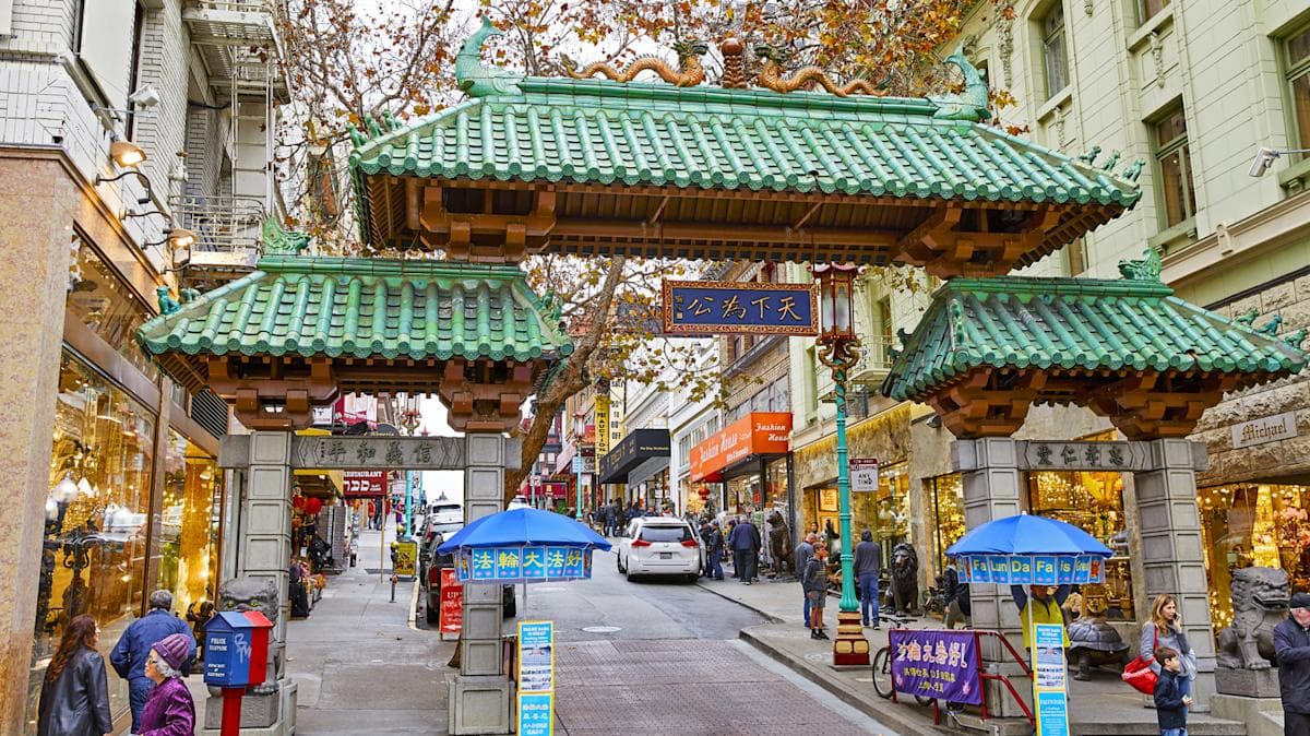 San Francisco's Chinatown Is A Must-Visit On Your First Trip - AOL